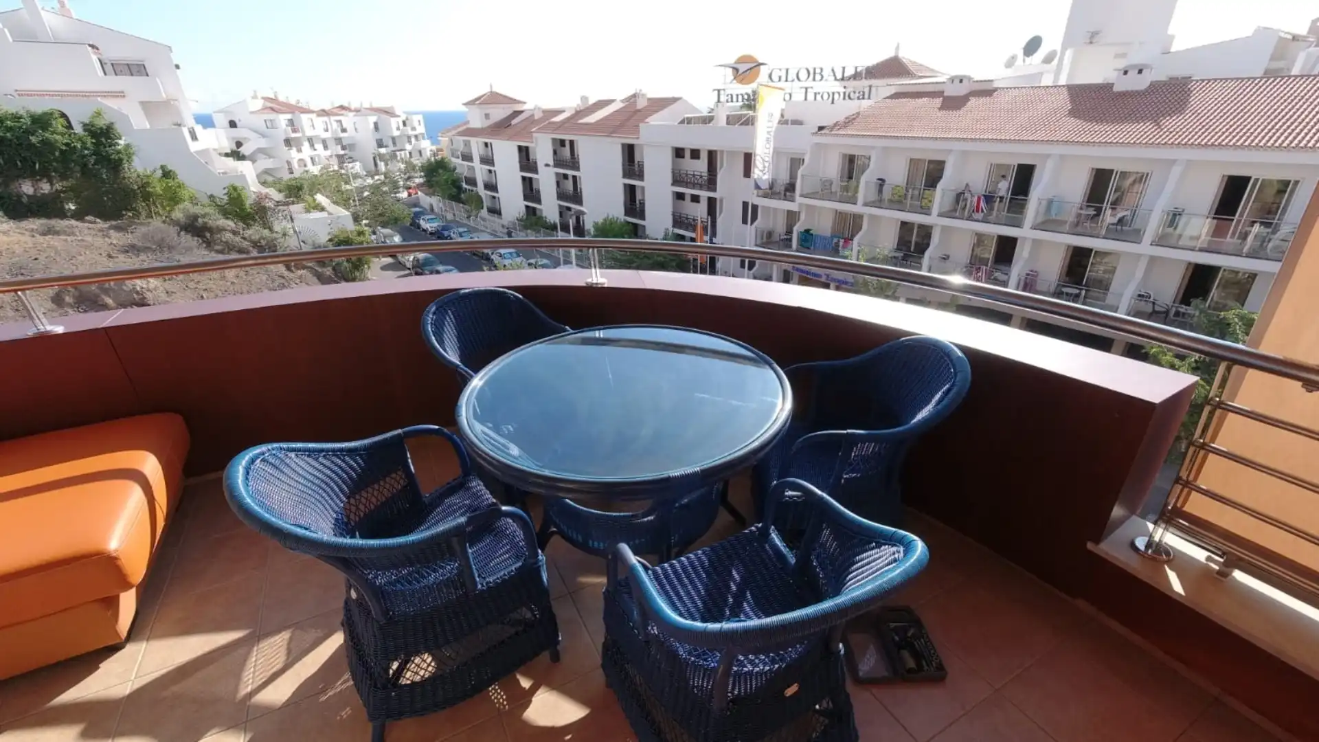 Piso en venta en Calle la Hondura, 15, Puerto de Santiago Terraza de Piso en venta en Santiago del Teide con Aire acondicionado, Terraza y Piscina