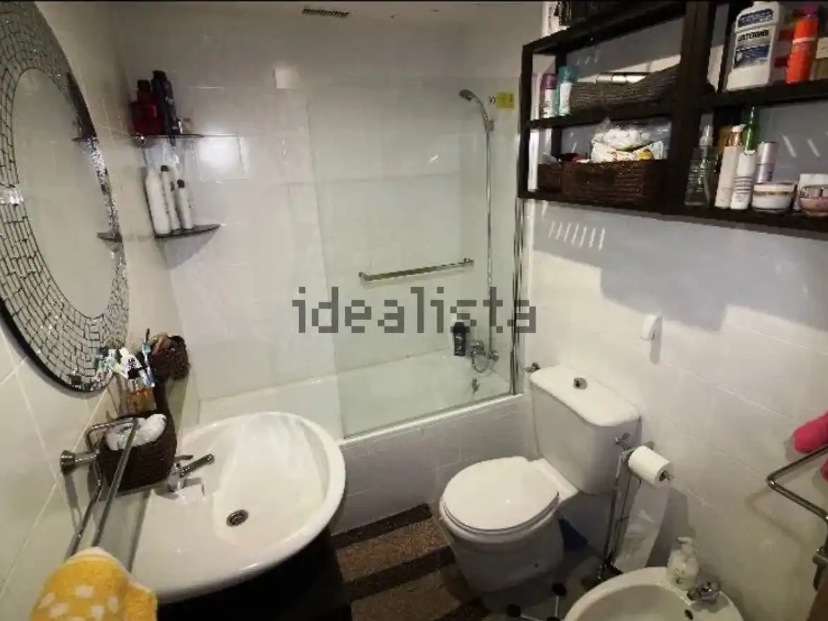 Flat for sale in Calle del Golfo de Salónica, 16, Apóstol Santiago Bathroom of Flat for sale in Madrid Capital