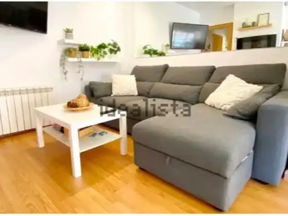 Flat for sale in Calle del Golfo de Salónica, 16, Apóstol Santiago Living room of Flat for sale in Madrid Capital