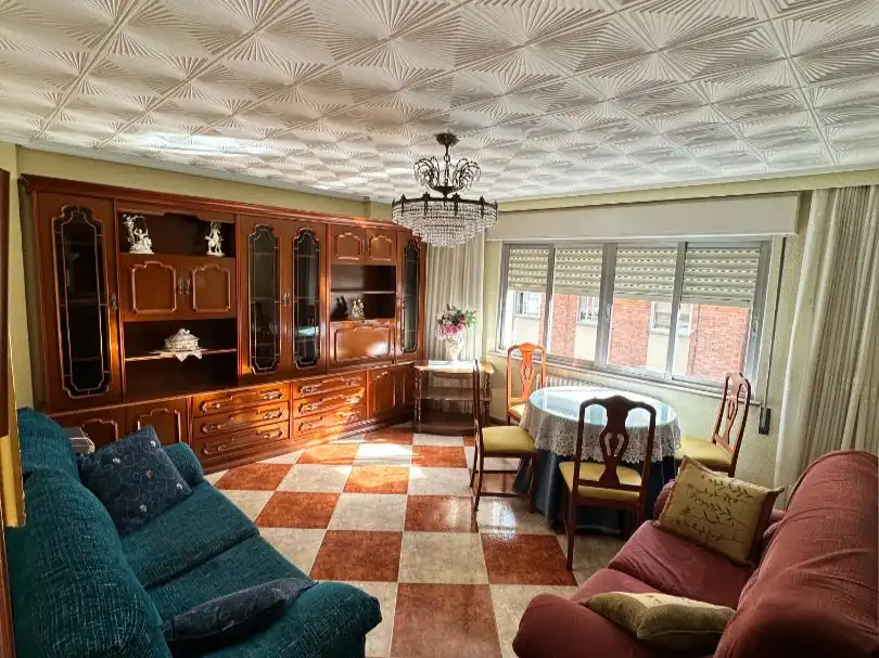 Flat for rent in Calle Cuarta, 10, San Bernardo Living room of Flat for rent in Salamanca with Heating, Furnished and Balcony