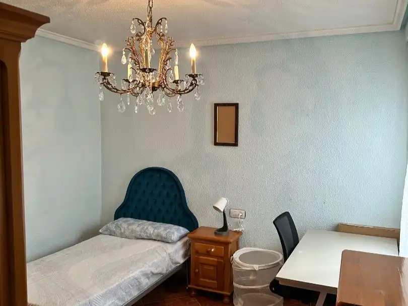 Flat for rent in Calle Cuarta, 10, San Bernardo Bedroom of Flat for rent in Salamanca with Heating, Furnished and Balcony