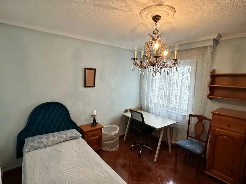 Flat for rent in Calle Cuarta, 10, San Bernardo Bedroom of Flat for rent in Salamanca with Heating, Furnished and Balcony