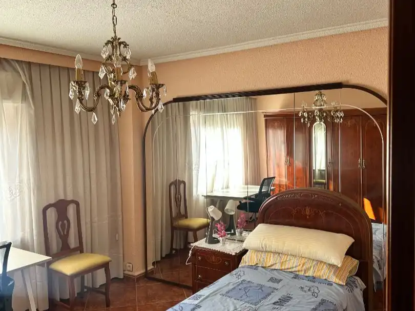 Flat for rent in Calle Cuarta, 10, San Bernardo Bedroom of Flat for rent in Salamanca with Heating, Furnished and Balcony