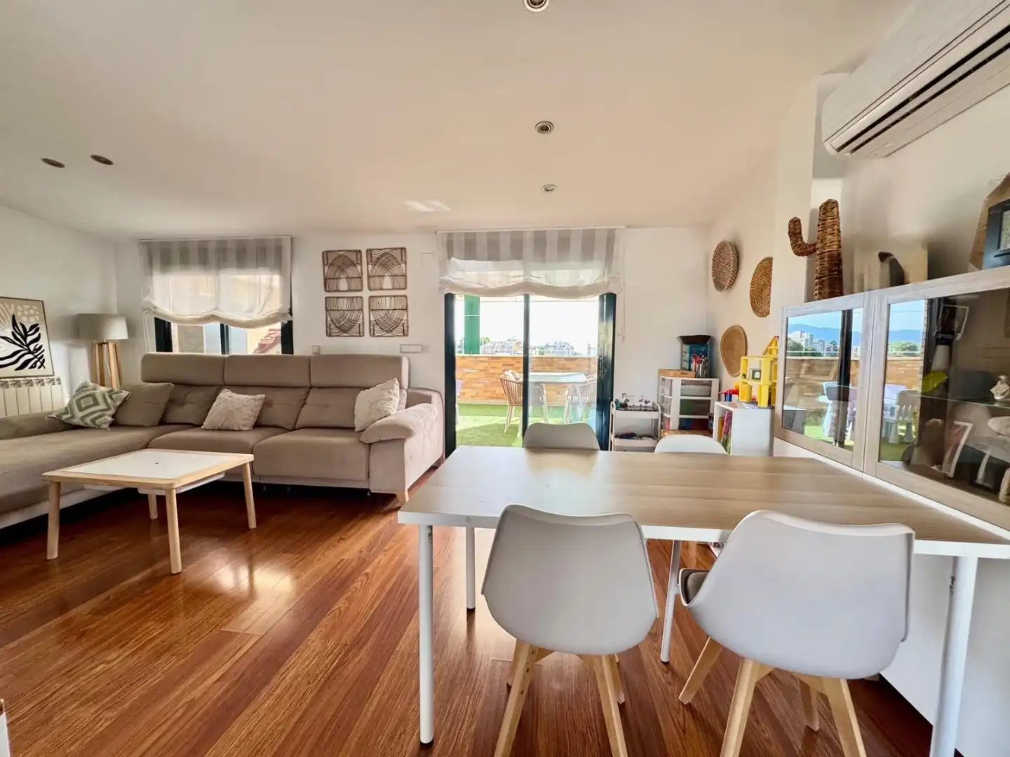 Wohnung zum Verkauf in Avenida Marqués de Espinardo, 24, Murcia Capital Wohnzimmer von Wohnung zum Verkauf in Murcia Capital mit Klimaanlage, Terrasse und Balkon