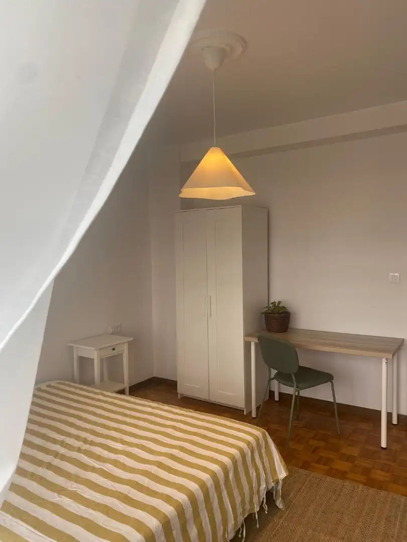 Habitación de Piso en venta en Lugo con Calefacción, Parquet y Amueblado