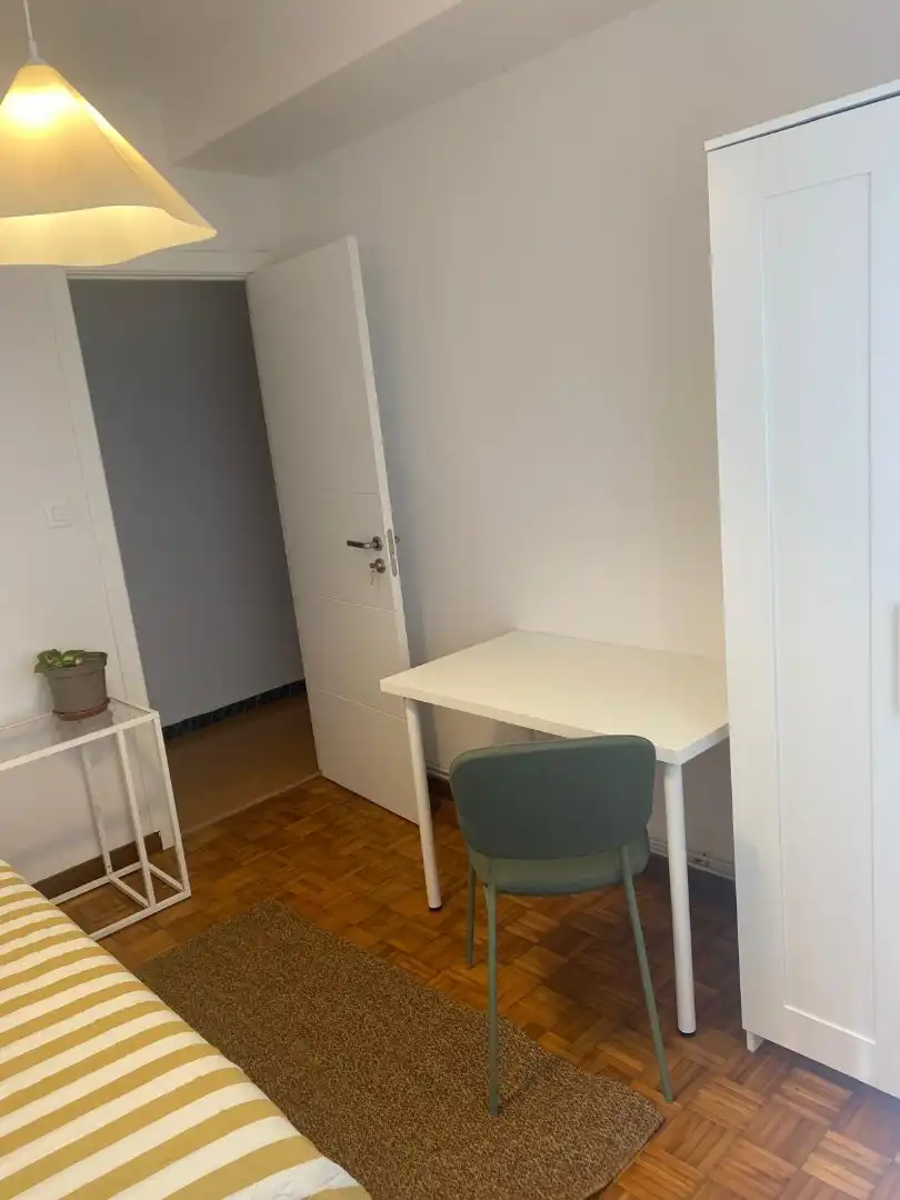 Habitación de Piso en venta en Lugo con Calefacción, Parquet y Amueblado