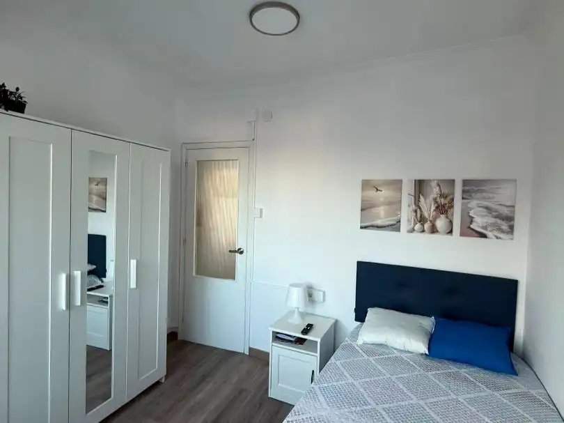 Room in Rua Río Eo, 24, Paradai Bedroom of Flat for share in Lugo with Heating, Parquet flooring and Terrace