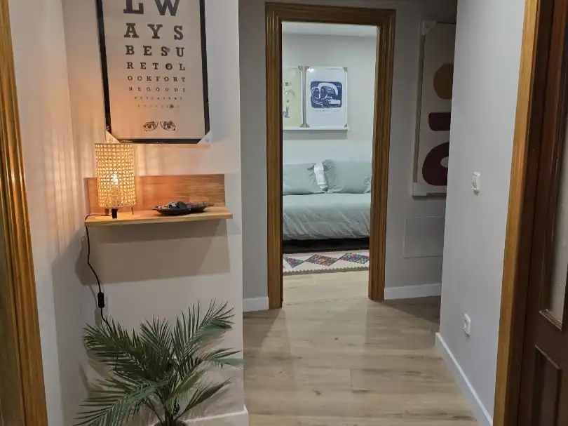Wohnung zur Miete in Calle Carpio, 12, Santo Domingo - El Campillín Wohnung zur Miete in Oviedo mit Balkon