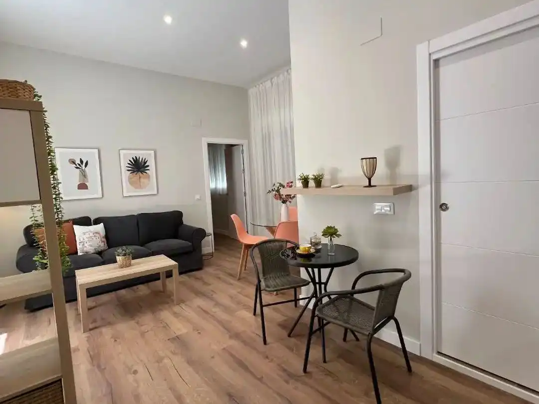 Piso de alquiler en Calle la Maya, 9, Pardaleras Sala de estar de Piso de alquiler en Badajoz con Aire acondicionado, Calefacción y Parquet