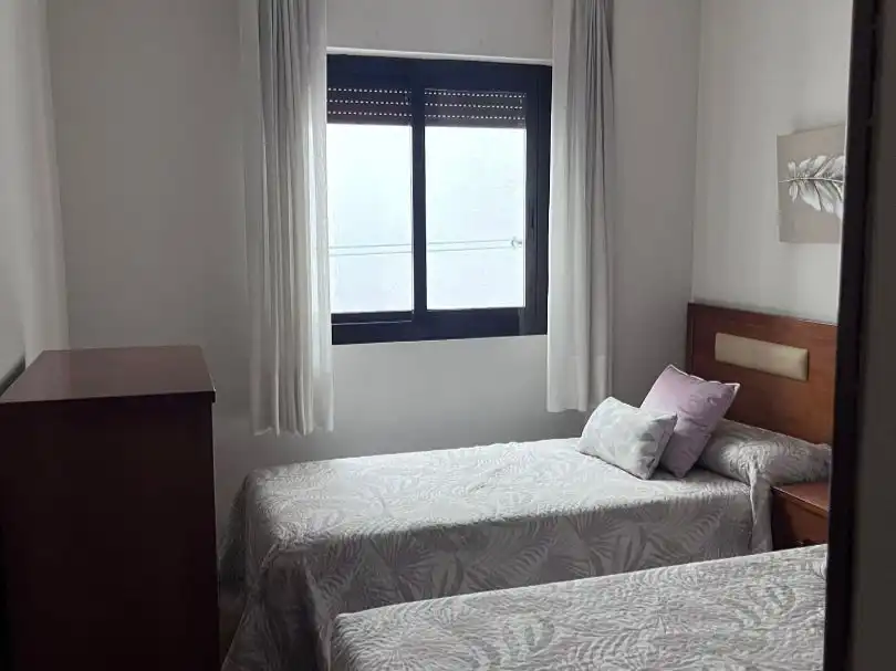 Bedroom of Flat for rent in Madrid  with Heating, Private garden and Parquet flooring