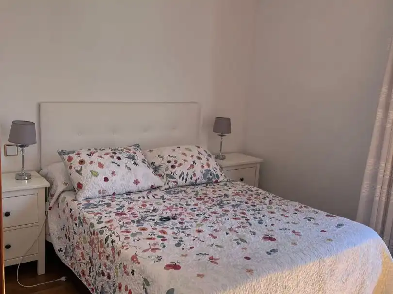 Bedroom of Flat for rent in Madrid  with Heating, Private garden and Parquet flooring