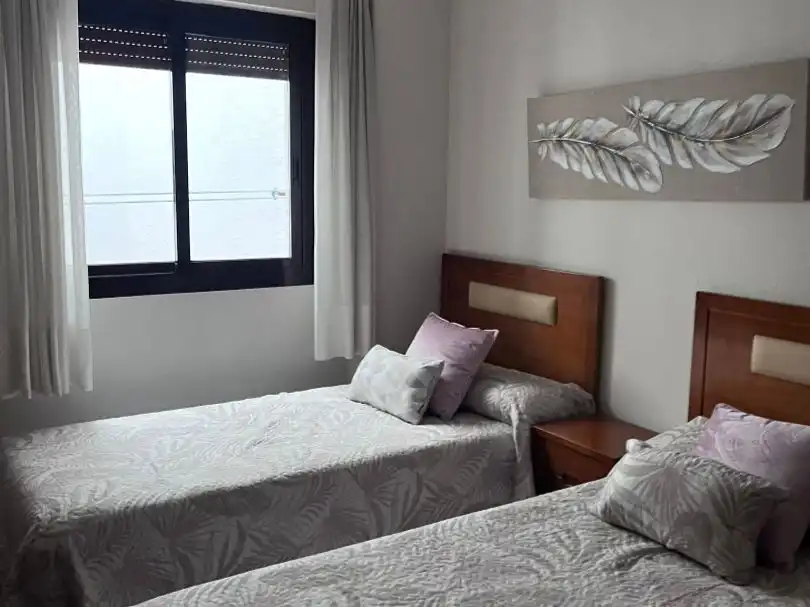 Bedroom of Flat for rent in Madrid  with Heating, Private garden and Parquet flooring
