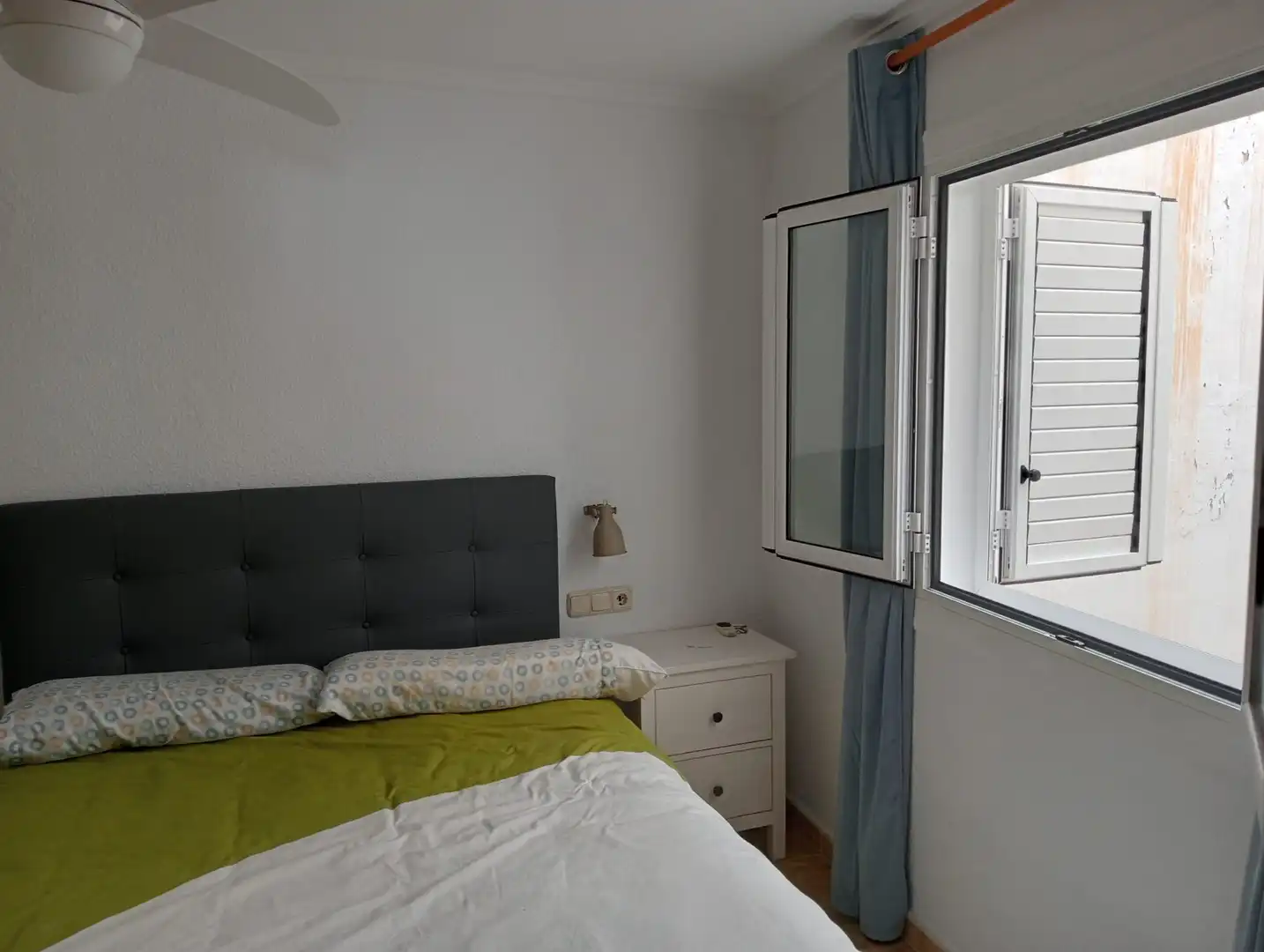 Wohnungen zur Miete in Paseo Riviera, 1, Mil Palmeras Schlafzimmer von Wohnungen zur Miete in Pilar de la Horadada mit Privatgarten, Terrasse und Möbliert