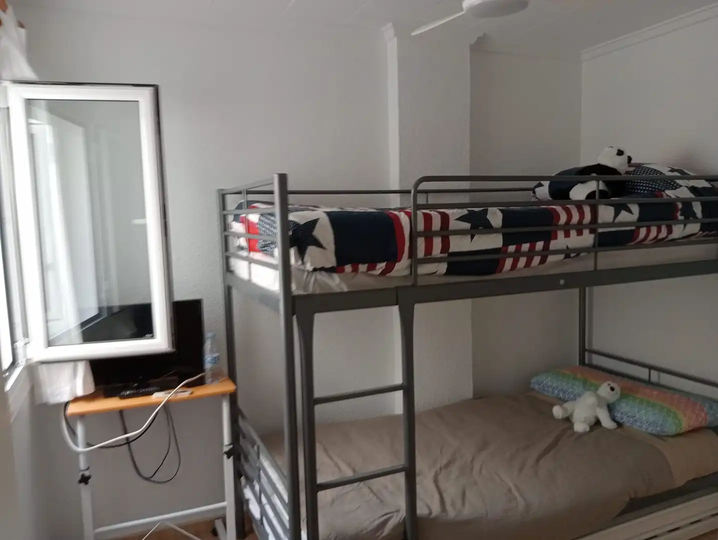 Wohnungen zur Miete in Paseo Riviera, 1, Mil Palmeras Schlafzimmer von Wohnungen zur Miete in Pilar de la Horadada mit Privatgarten, Terrasse und Möbliert