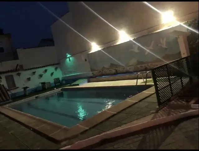 Casa o chalet de alquiler en Calle Soria, Mondéjar Piscina de Casa o chalet de alquiler en Mondéjar con Aire acondicionado, Calefacción y Jardín privado