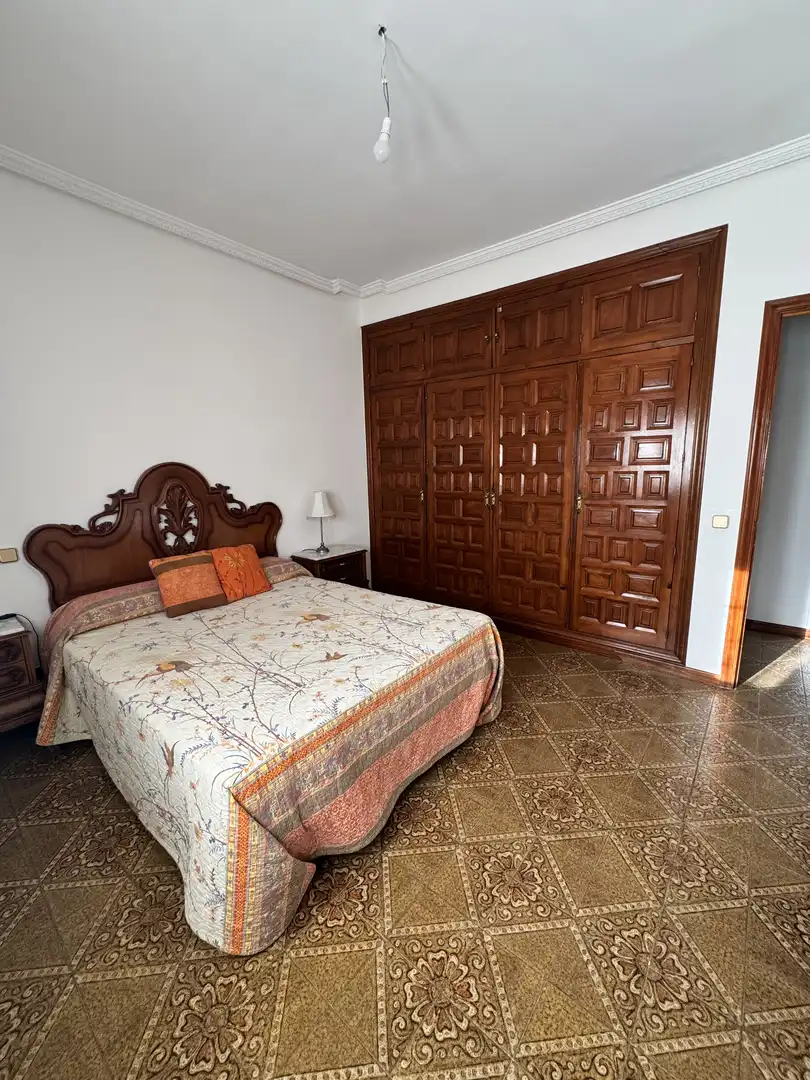 Casa o chalet de alquiler en Calle Soria, Mondéjar Habitación de Casa o chalet de alquiler en Mondéjar con Aire acondicionado, Calefacción y Jardín privado