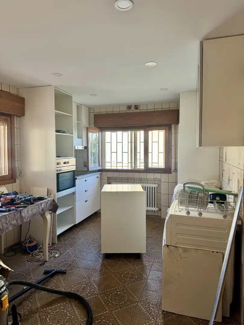 Casa o chalet de alquiler en Calle Soria, Mondéjar Cocina de Casa o chalet de alquiler en Mondéjar con Aire acondicionado, Calefacción y Jardín privado