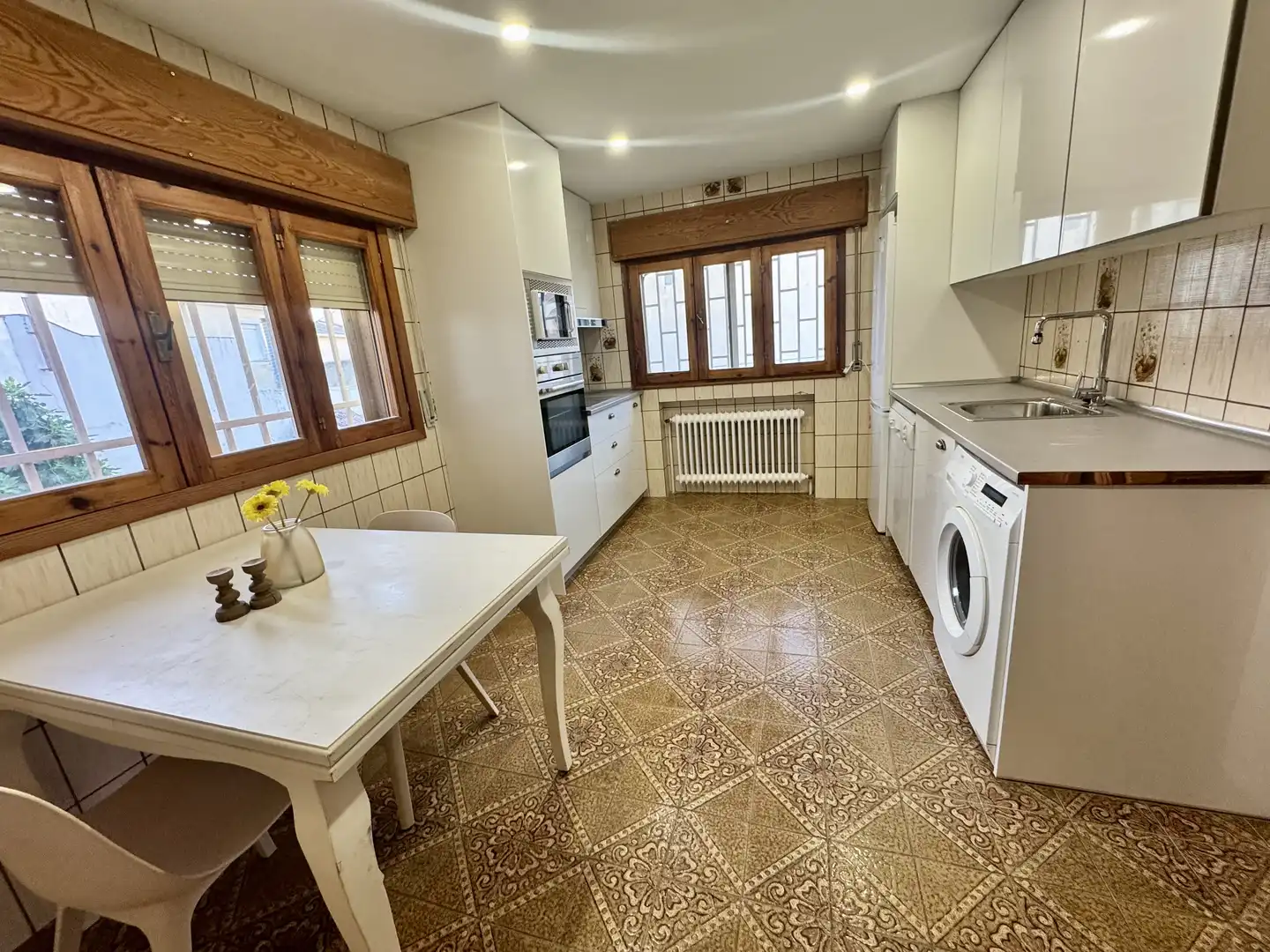 Houses for rent in Calle Soria, Mondéjar Kitchen of Houses for rent in Mondéjar with Air Conditioner, Heating and Private garden