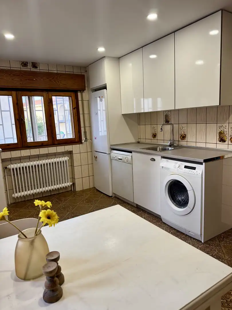 Houses for rent in Calle Soria, Mondéjar Kitchen of Houses for rent in Mondéjar with Air Conditioner, Heating and Private garden