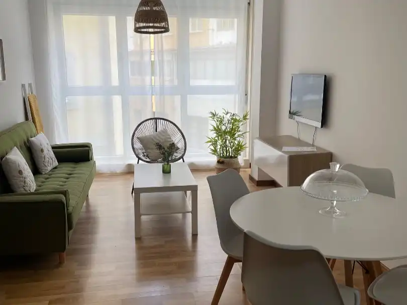 Sala de estar de Piso de alquiler en Cedeira con Calefacción, Parquet y Amueblado