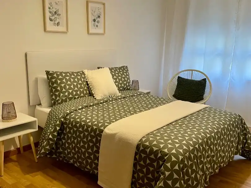 Habitación de Piso de alquiler en Cedeira con Calefacción, Parquet y Amueblado