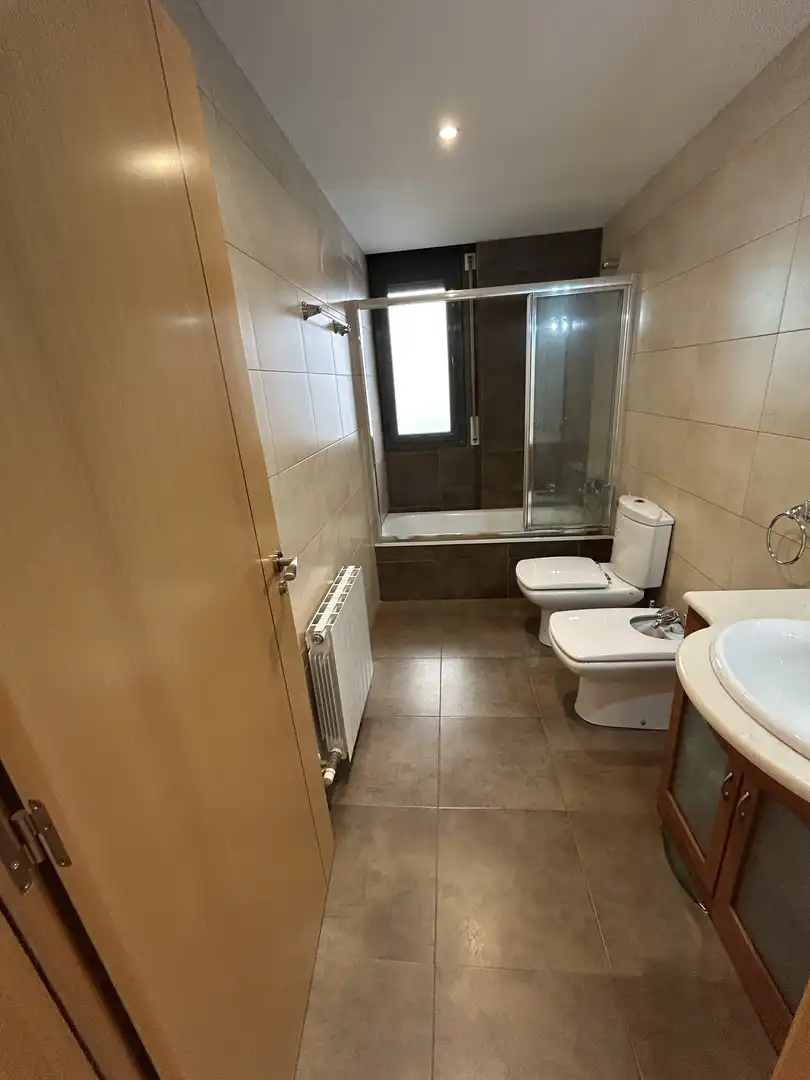 Dúplex en venta en Carrer Major, 109, Alcarràs Baño de Dúplex en venta en Alcarràs con Aire acondicionado, Calefacción y Parquet