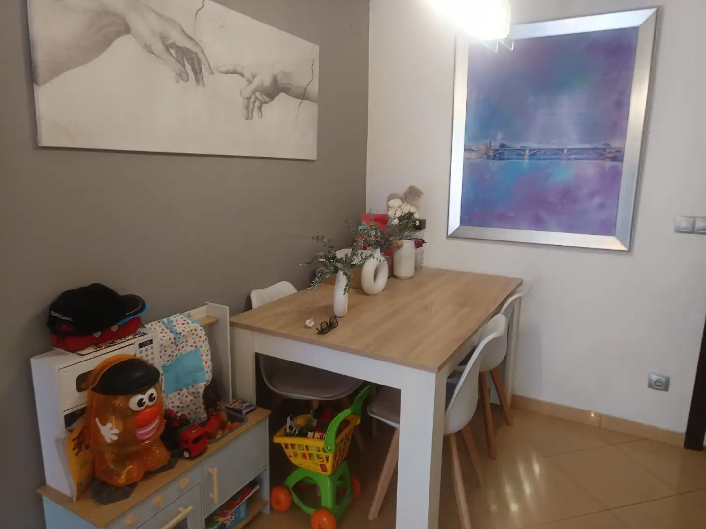 Piso de alquiler en Calle Pintor Carlos Santiesteban, 6, Villegas Comedor de Piso de alquiler en Sevilla con Aire acondicionado, Calefacción y Terraza