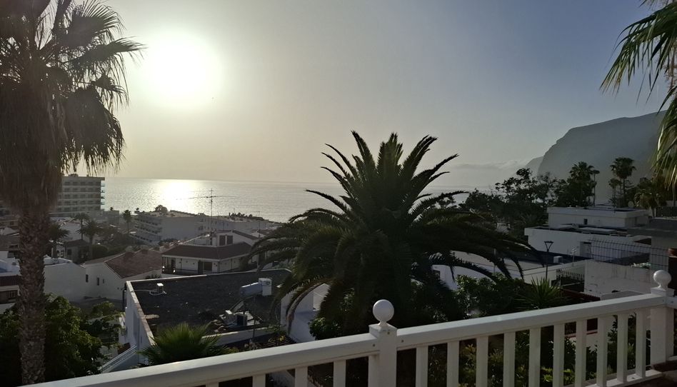 Apartamento en venta en Avenida Jose Gonzalez Forte, 59, Acantilados de Los Gigantes, Santiago del Teide - imagen 1 Foto 1 de Apartamento en venta en Avenida Jose Gonzalez Forte, 59, Acantilados de Los Gigantes, Santiago del Teide