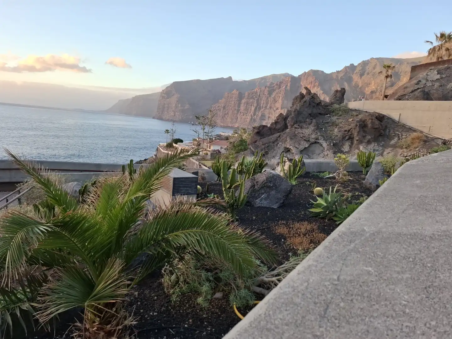 Vista exterior de Apartamento en venta en Santiago del Teide con Terraza y Balcón