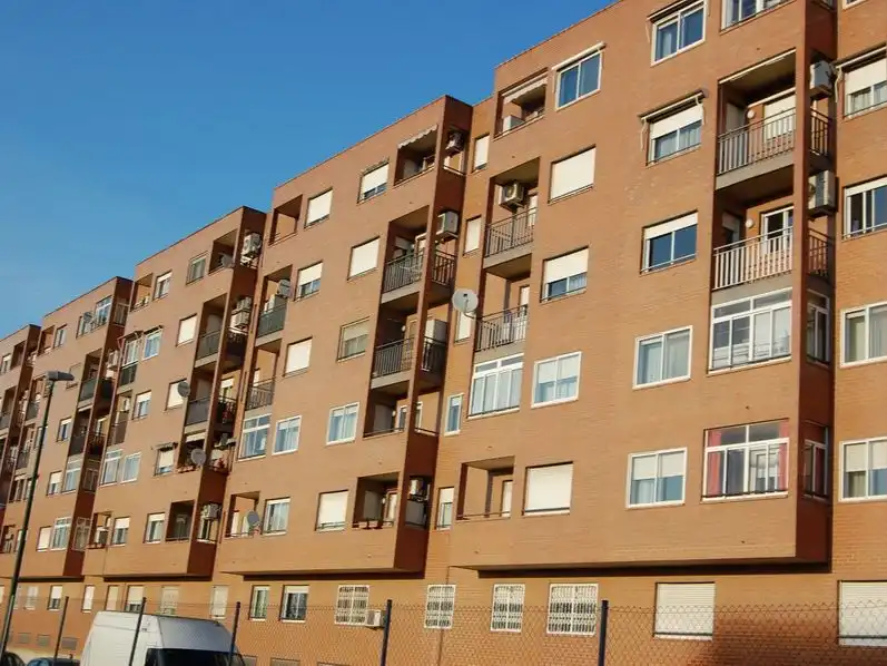 Vista exterior de Piso de alquiler en Zaragoza con Calefacción, Terraza y Amueblado