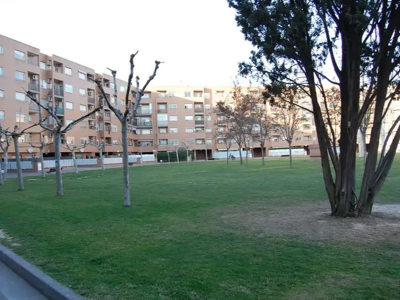 Parking de Piso de alquiler en Zaragoza con Calefacción, Terraza y Amueblado