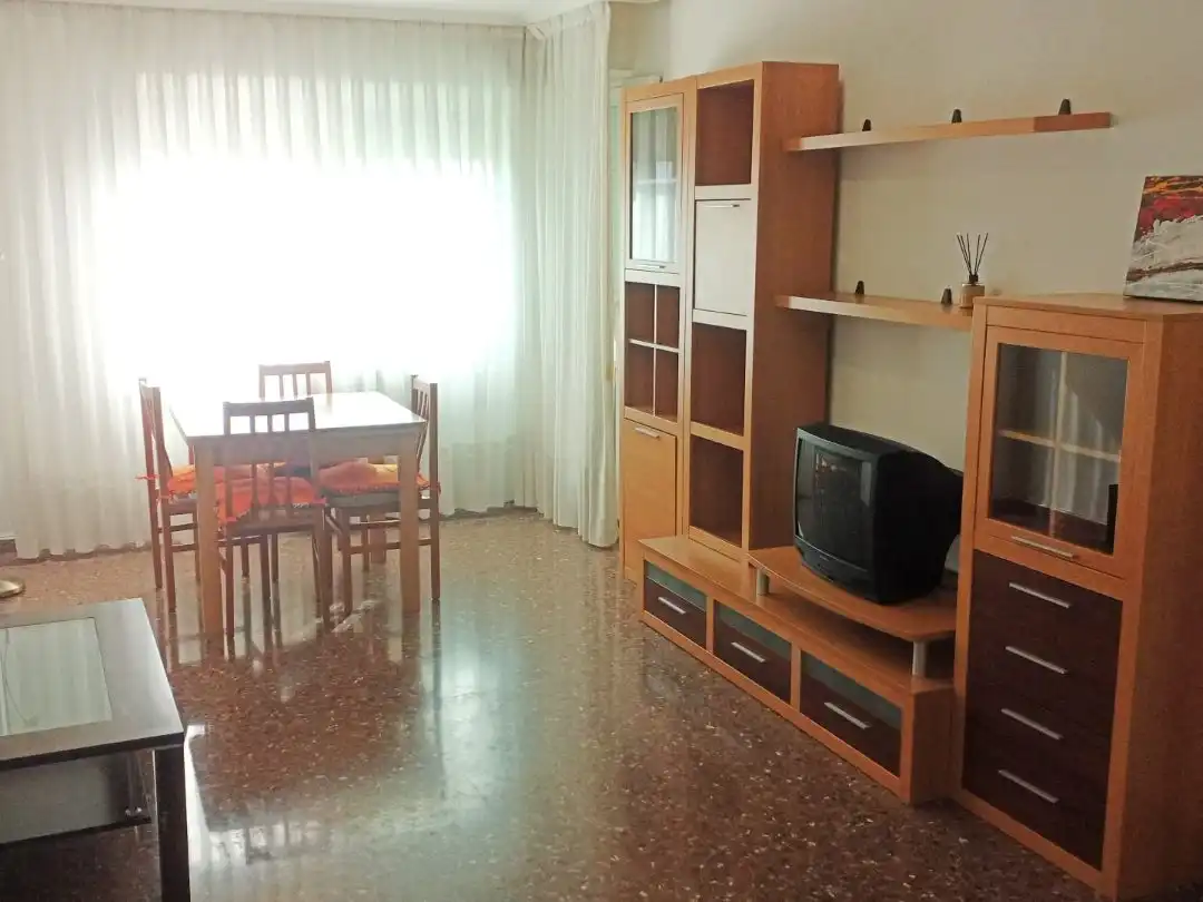 Sala de estar de Piso de alquiler en Zaragoza con Calefacción, Terraza y Amueblado