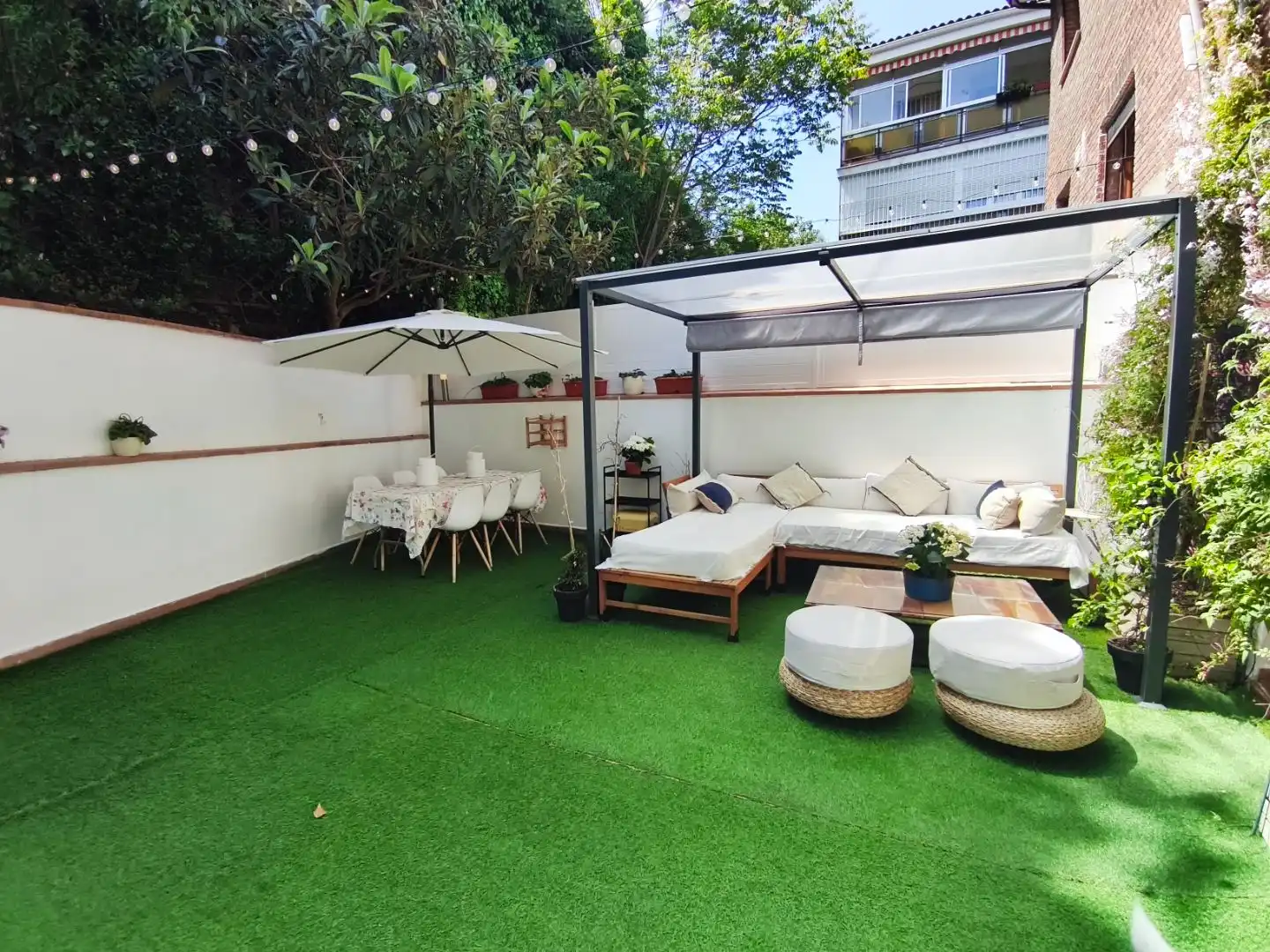 Houses for sale in Calle de José Fentanes, 83, Ciudad Universitaria Terrace of Houses for sale in Madrid Capital with Balcony
