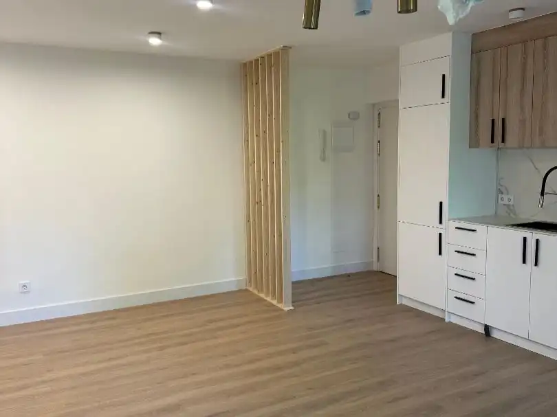 Wohnung zum Verkauf in Calle de Bolivia, 7, La Avanzada - La Cueva Wohnung zum Verkauf in Fuenlabrada mit Terrasse und Balkon