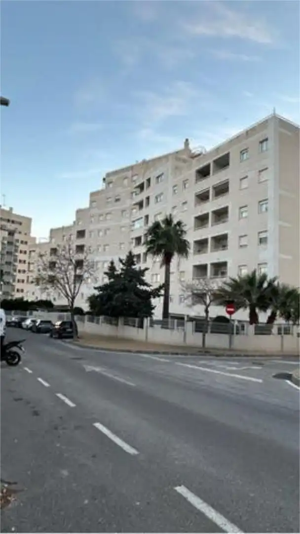 Piso en venta en Rivas Futura Vista exterior de Piso en venta en Rivas-Vaciamadrid con Calefacción, Jardín privado y Terraza