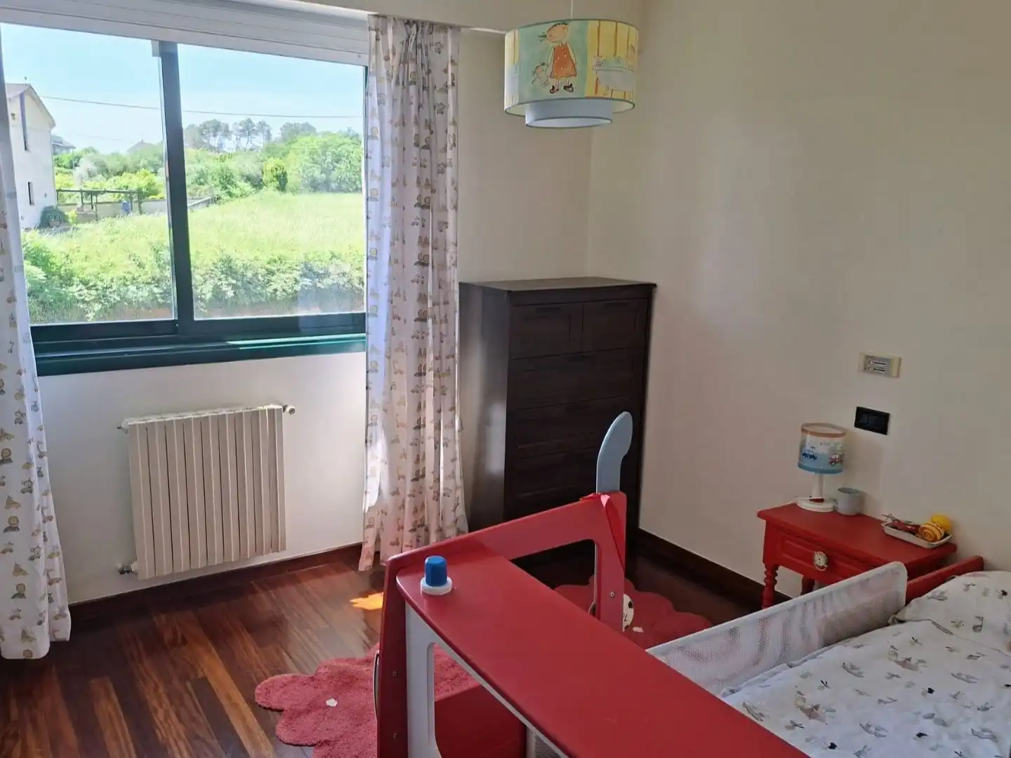 Casa adosada en venta en Estrada Santa Mariña, 22, Allariz Habitación de Casa adosada en venta en Allariz con Terraza y Balcón