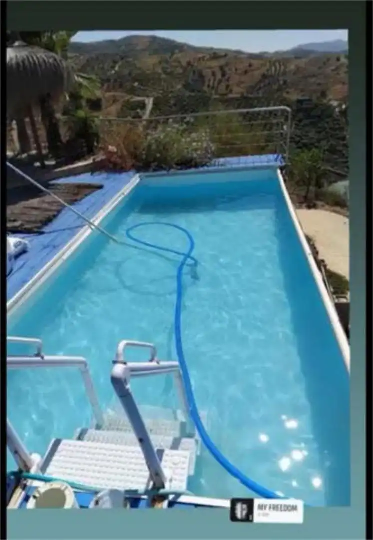 Casa adosada en venda a Norte - Barrio del Pilar - El Reñidero Piscina de Casa adosada en venda en Vélez-Málaga amb Calefacció, Jardí privat i Terrassa