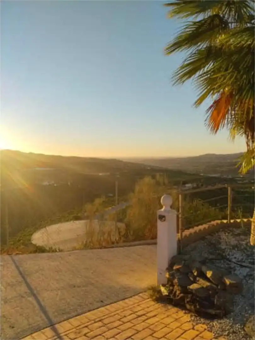 Casa adosada en venda a Norte - Barrio del Pilar - El Reñidero Vista exterior de Casa adosada en venda en Vélez-Málaga amb Calefacció, Jardí privat i Terrassa