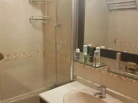 Flat for rent in Avenida Gran Vía del Este, 15, Valdebernardo - Valderribas Bathroom of Flat for rent in Madrid Capital with Air Conditioner and Swimming Pool