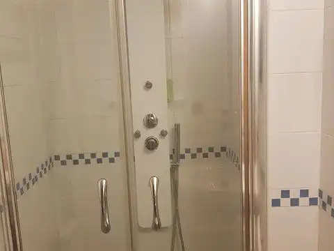 Flat for rent in Avenida Gran Vía del Este, 15, Valdebernardo - Valderribas Bathroom of Flat for rent in Madrid Capital with Air Conditioner and Swimming Pool