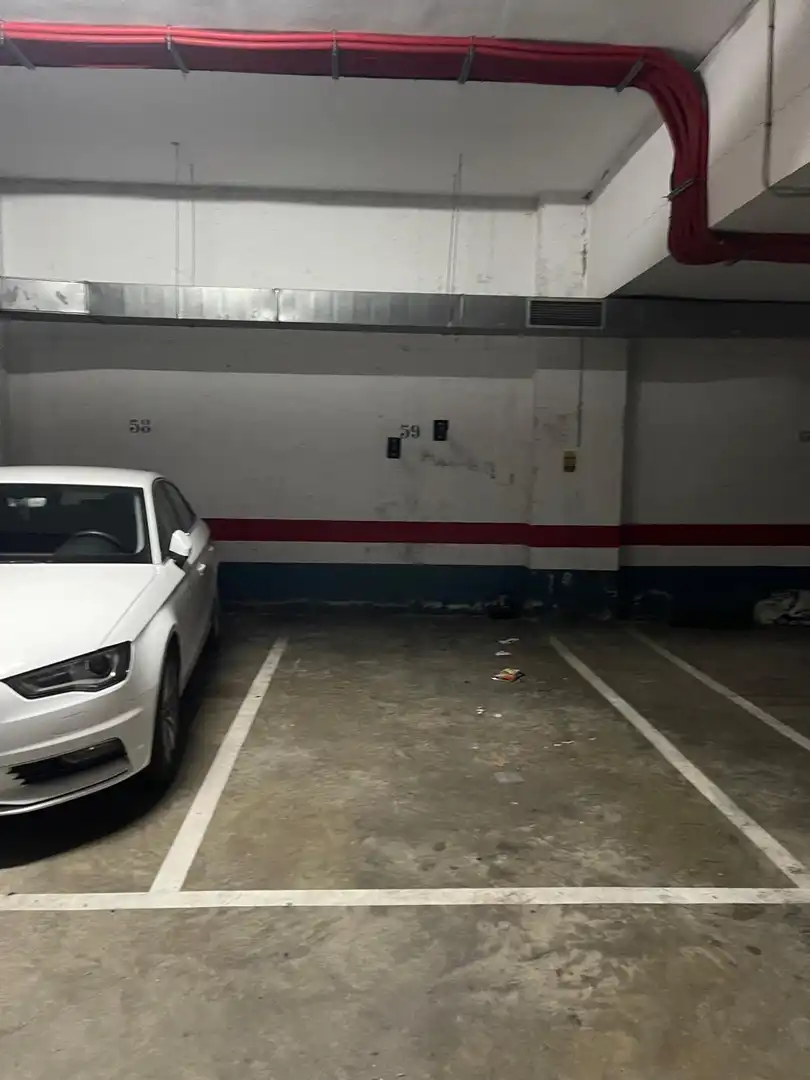 Garage zur Miete in Calle Valdelarco, 5, La Hispanidad - Verdeluz Parkplatz von Garage zur Miete in Huelva