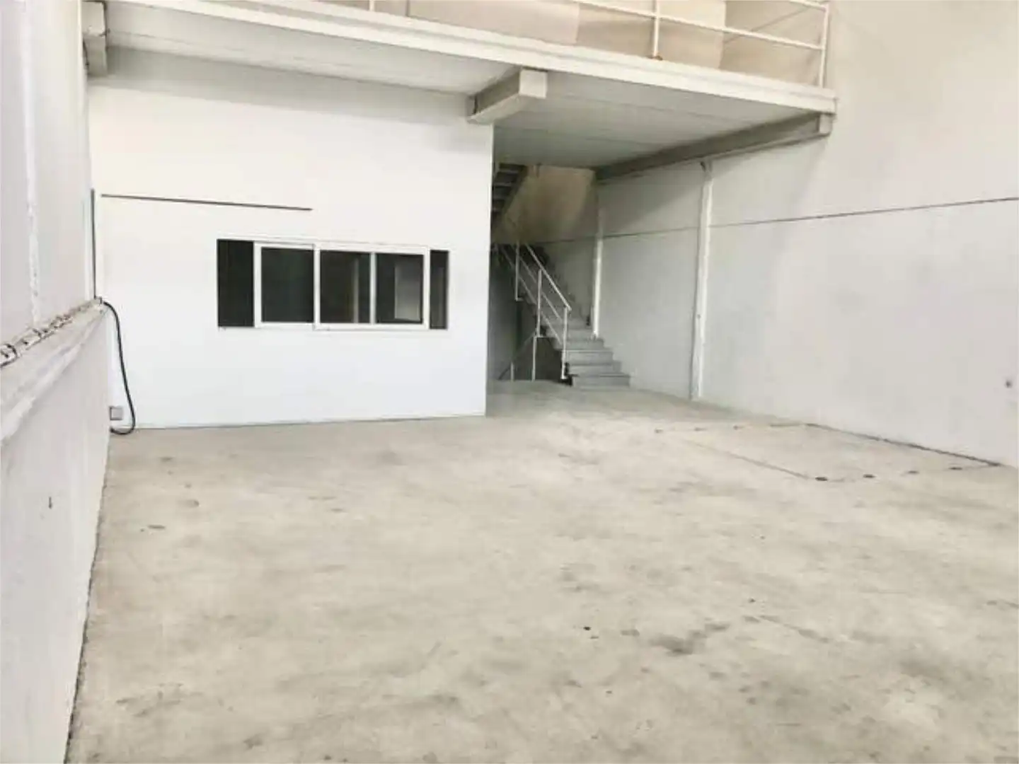 Nave industrial de alquiler en Marbella con Aire acondicionado