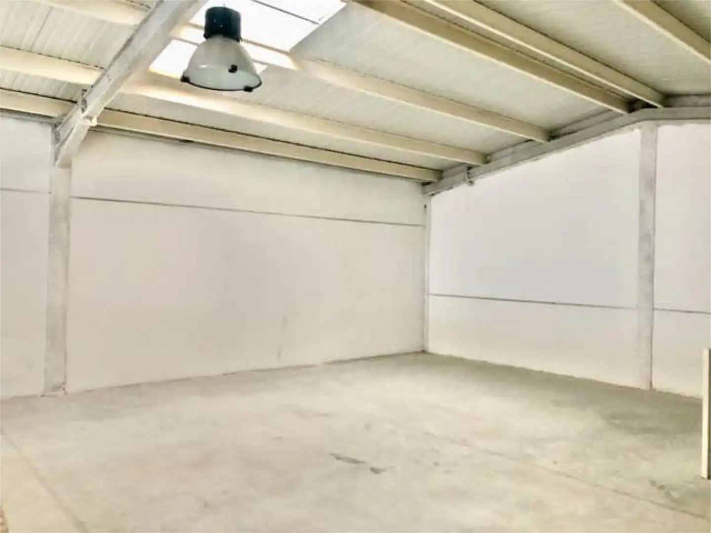 Nave industrial de alquiler en Marbella con Aire acondicionado