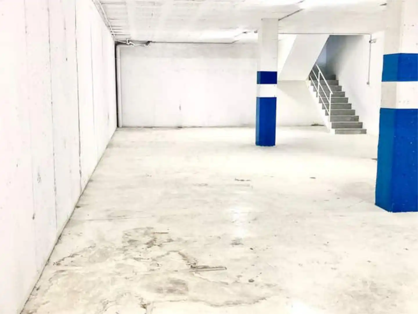 Nave industrial de alquiler en Marbella con Aire acondicionado
