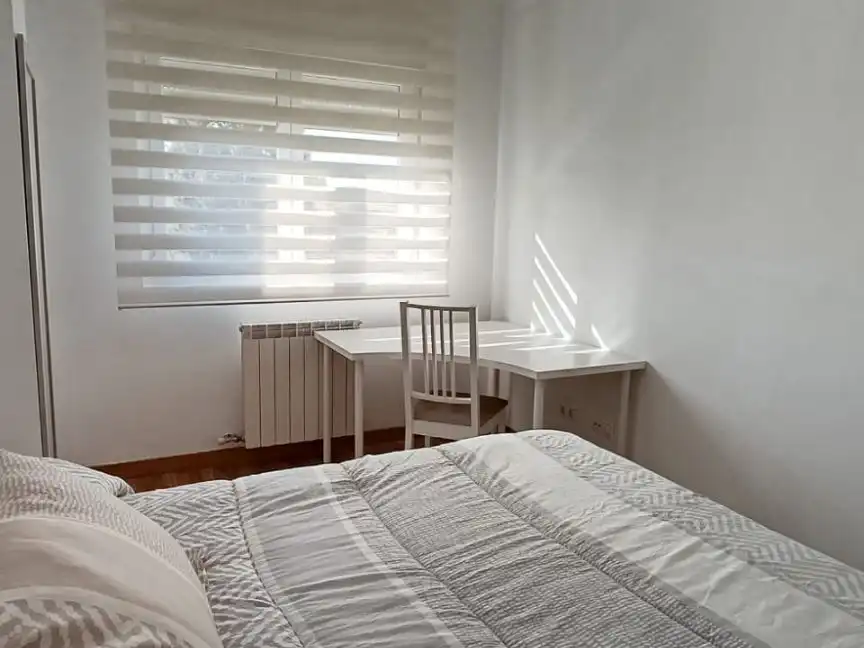 Piso en venta en Calle Presidente Luis Carrizo, 2, Valverde de la Virgen Habitación de Piso en venta en Valverde de la Virgen con Calefacción, Terraza y Amueblado