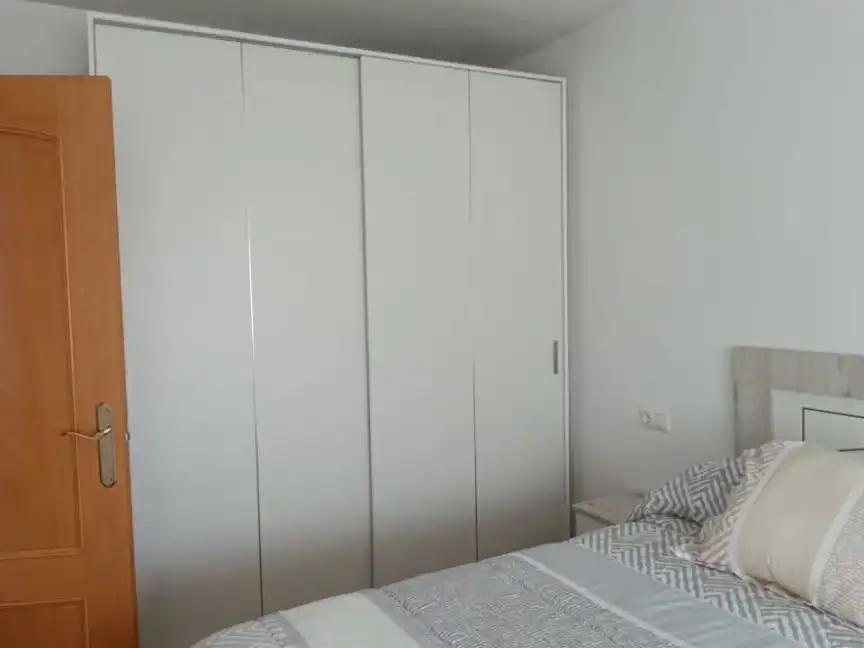 Piso en venta en Calle Presidente Luis Carrizo, 2, Valverde de la Virgen Habitación de Piso en venta en Valverde de la Virgen con Calefacción, Terraza y Amueblado