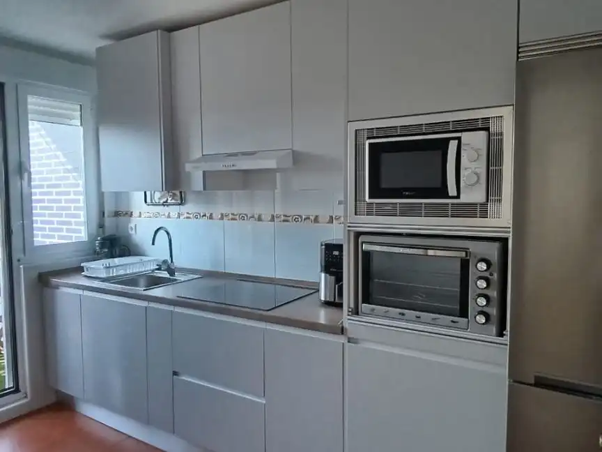 Piso en venta en Calle Presidente Luis Carrizo, 2, Valverde de la Virgen Cocina de Piso en venta en Valverde de la Virgen con Calefacción, Terraza y Amueblado