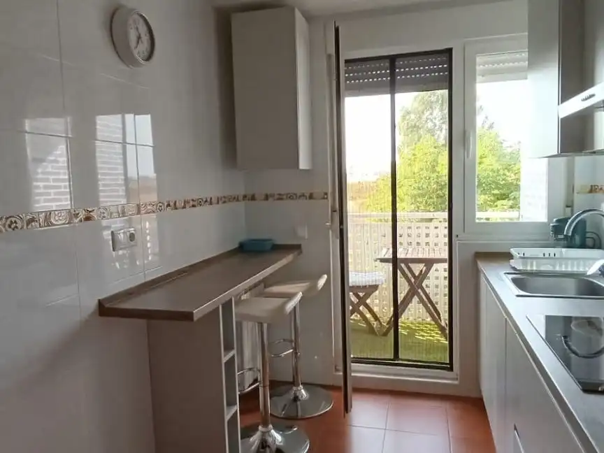 Piso en venta en Calle Presidente Luis Carrizo, 2, Valverde de la Virgen Cocina de Piso en venta en Valverde de la Virgen con Calefacción, Terraza y Amueblado