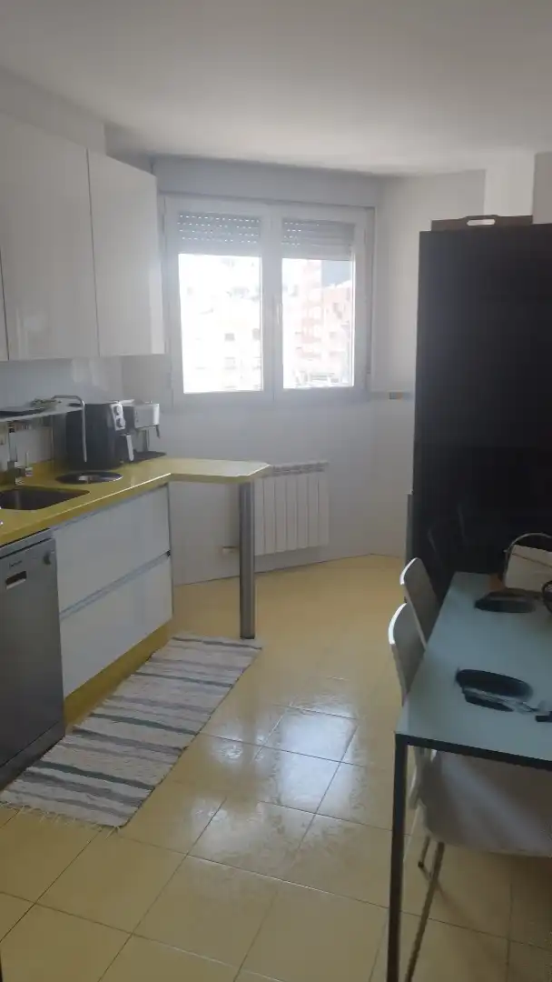 Maisonette zum Verkauf in Calle Paral M Renfe, 22, Ponferrada Küche von Maisonette zum Verkauf in Ponferrada mit Klimaanlage
