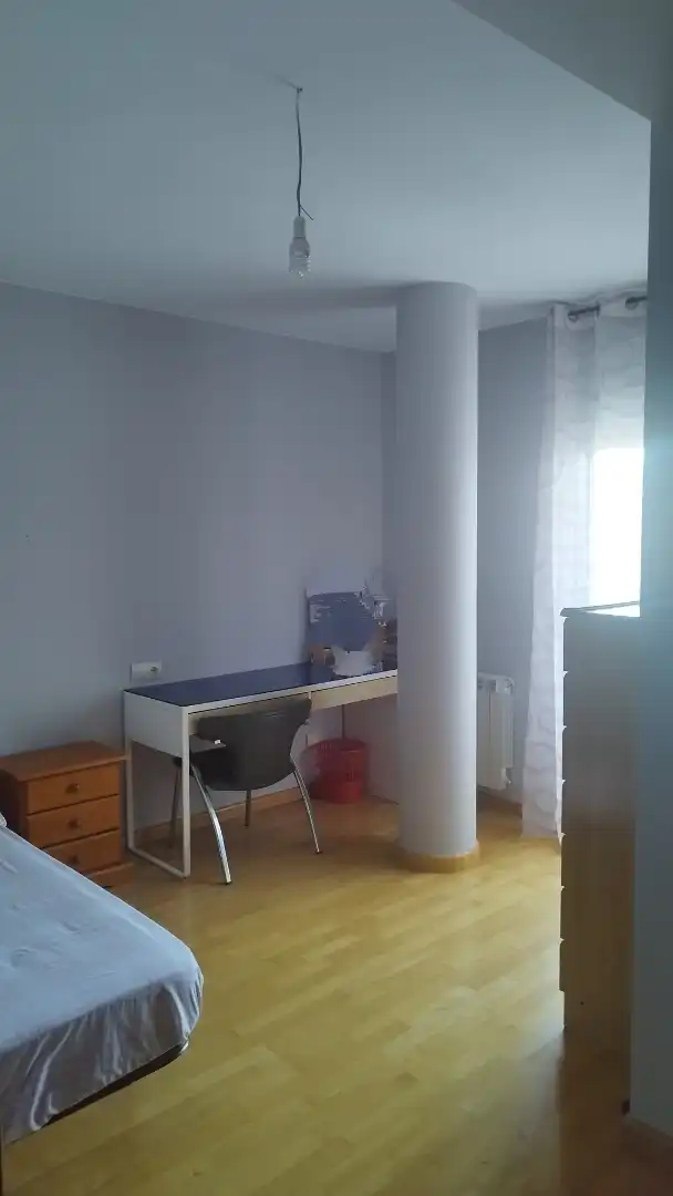 Maisonette zum Verkauf in Calle Paral M Renfe, 22, Ponferrada Schlafzimmer von Maisonette zum Verkauf in Ponferrada mit Klimaanlage